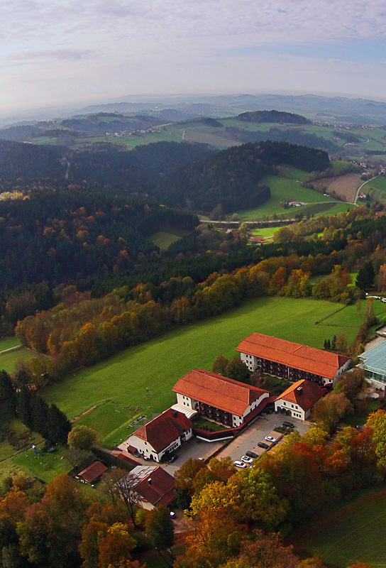 Luftaufnahme Hotel am Badepark